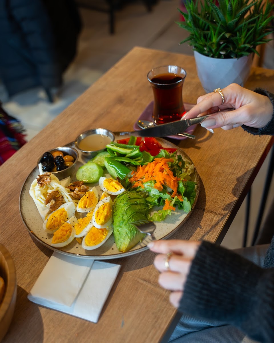 Mix Breakfast - Yeldeğirmeni Photos 2